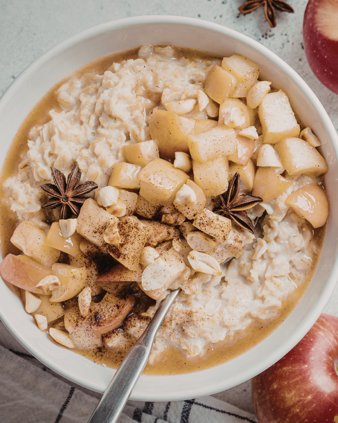 Apple Cinnamon Oatmeal with Toasted Almonds Recipe